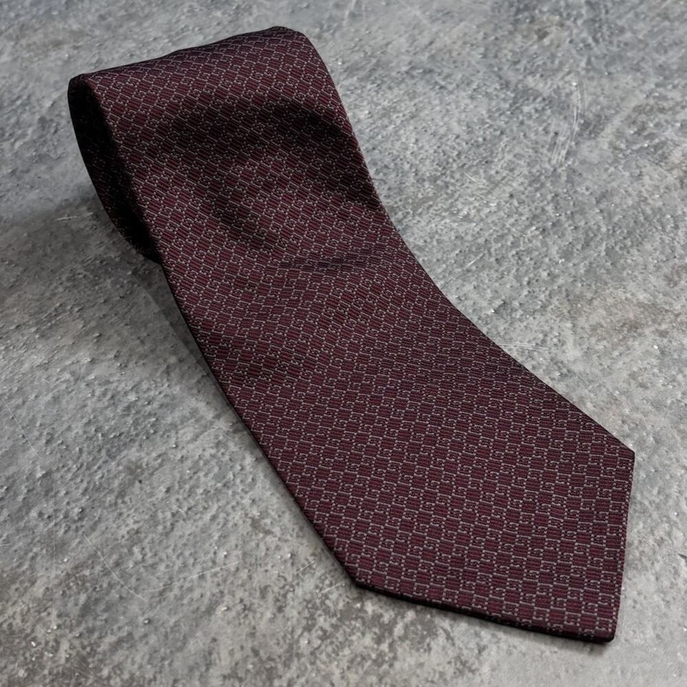 Vintage Burgundy Gucci Monogram Tie! GG Logo Silk Italy 2000s